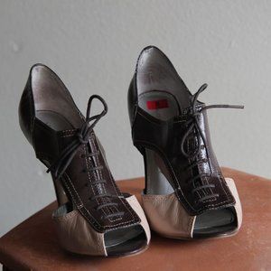 Marc Fisher Brown & Tan Leather Lace up Peep toe Heels US Size 8M